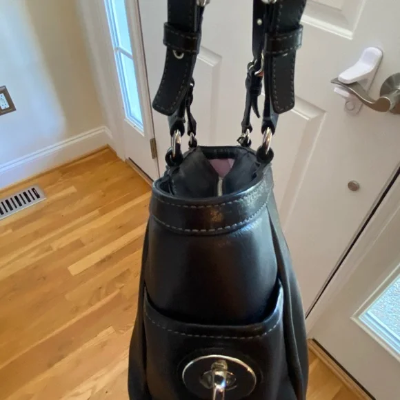 Coach East West Gallery Tote Leather Bag - Picture 12 of 16